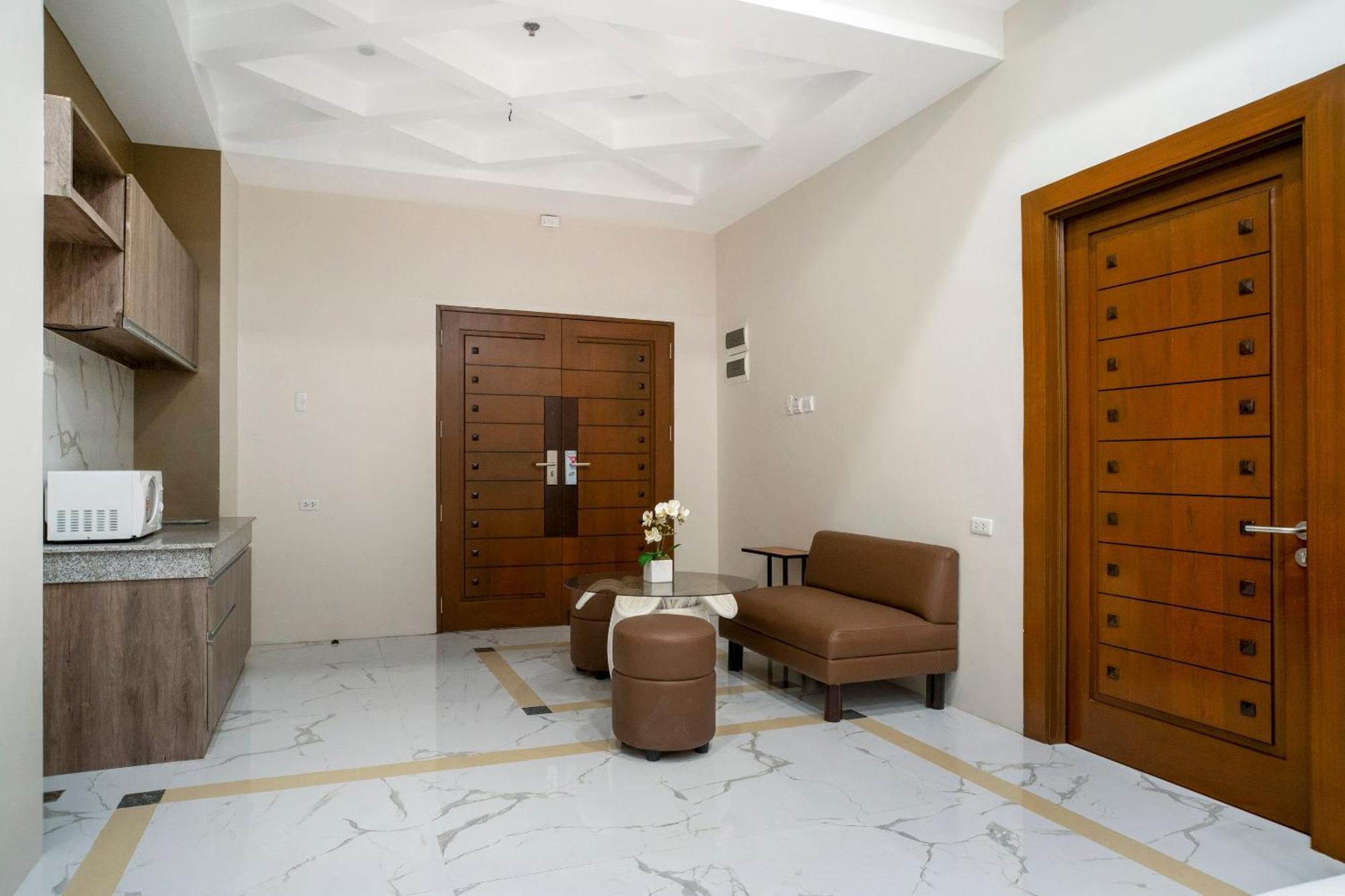 Capital O 460 World Palace Hotel Davao Exterior foto